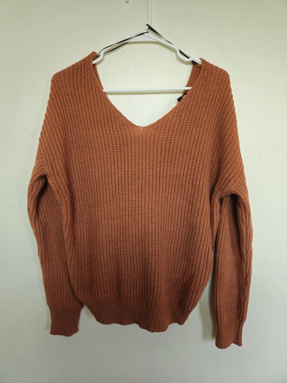 Fasion Nova Women's Thick Knit Sweater, Twisted Knot Back, Camel, Size M